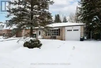 18 College Ave, Orangeville, Ontario L9W 3H5, 3 Bedrooms Bedrooms, 7 Rooms Rooms,2 BathroomsBathrooms,All Houses,Sold,College,W11914916