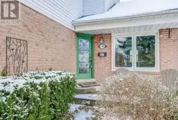 1142 Paperbirch Lane, Oakville, Ontario L6M 2L5, 3 Bedrooms Bedrooms, 8 Rooms Rooms,3 BathroomsBathrooms,All Houses,Rented,Paperbirch,W11917953