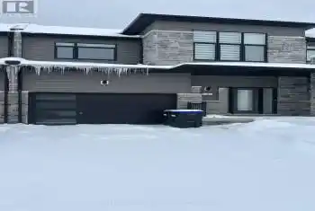 9 Federica Cres, Wasaga Beach, Ontario L9Z 0N5, 3 Bedrooms Bedrooms, 9 Rooms Rooms,3 BathroomsBathrooms,All Houses,Rented,Federica,S11919079