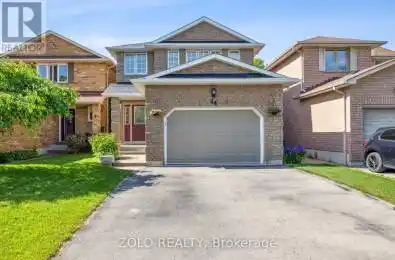 44 Stagemaster Crescent Clarington (Courtice) Ontario L1E2Y7