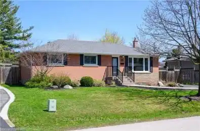 249 Snowden Road Oakville (Bronte East) Ontario L6L3X6