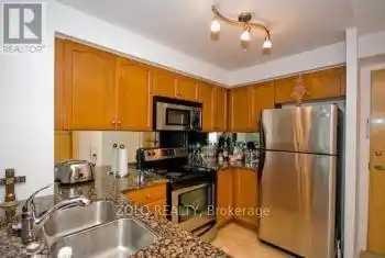 212 Eglinton Ave Unit# 811, Toronto, Ontario M4P 1K2, 1 Bedroom Bedrooms, 5 Rooms Rooms,1 BathroomBathrooms,Condo,Rented,Eglinton,27793850