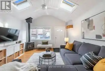 359 Northcliffe Blvd, Toronto, Ontario M6E 3K9, 3 Bedrooms Bedrooms, 7 Rooms Rooms,2 BathroomsBathrooms,All Houses,Sold,Northcliffe,C11920198