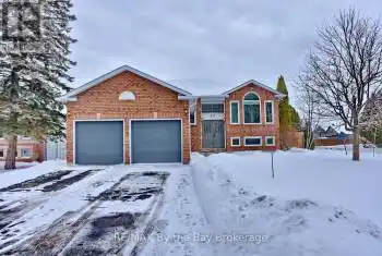 20 Leo Blvd, Wasaga Beach, Ontario L9Z 1C7, 3 Bedrooms Bedrooms, 6 Rooms Rooms,3 BathroomsBathrooms,All Houses,Sold,Leo,S11921895