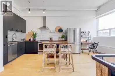 326 Carlaw Avenue Unit# 214 Toronto (South Riverdale) Ontario M4M3N8