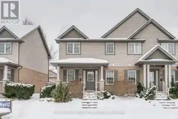 1417 Gordon St Unit# 17, Guelph, Ontario N1L 0B8, 3 Bedrooms Bedrooms, 10 Rooms Rooms,3 BathroomsBathrooms,All Houses,Sold,Gordon,X11927228
