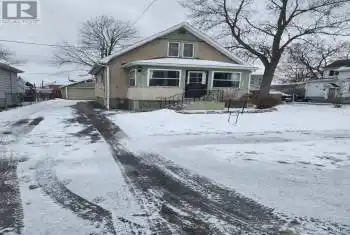 290 Humboldt Pkwy, Port Colborne, Ontario L3K 2H8, 2 Bedrooms Bedrooms, 6 Rooms Rooms,1 BathroomBathrooms,All Houses,Sold,Humboldt,X11931114