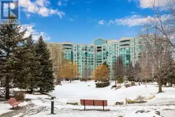 7905 Bayview Ave Unit# 215, Markham, Ontario L3T 7N3, 2 Bedrooms Bedrooms, 7 Rooms Rooms,3 BathroomsBathrooms,Condo,Sold,Bayview,N11931445
