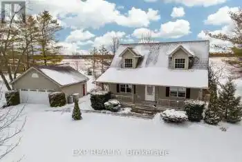 9889 Leonard St, Lambton Shores, Ontario N0M 1T0, 2 Bedrooms Bedrooms, 9 Rooms Rooms,2 BathroomsBathrooms,All Houses,Sold,Leonard,X11934826