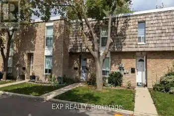 701 Burnhamthorpe Rd Unit# 106, Toronto, Ontario M9C 2Z6, 3 Bedrooms Bedrooms, 8 Rooms Rooms,3 BathroomsBathrooms,All Houses,Rented,Burnhamthorpe,27713732