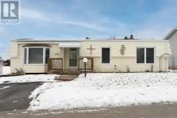 231 Wilmot Tr, Clarington, Ontario L1B 1A9, 2 Bedrooms Bedrooms, 6 Rooms Rooms,2 BathroomsBathrooms,All Houses,Sold,Wilmot,E11938732