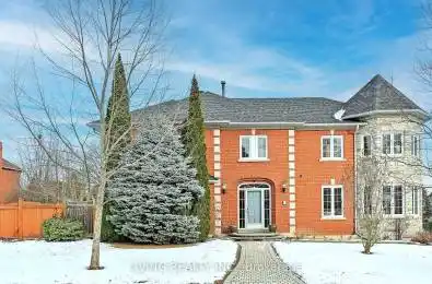 19 King's Cross Avenue Richmond Hill (Bayview Hill) Ontario L4B2T1
