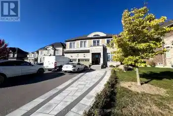 124 Mitchell Pl, Newmarket, Ontario L3Y 0E2, 2 Bedrooms Bedrooms, 5 Rooms Rooms,2 BathroomsBathrooms,All Houses,Rented,Mitchell,N11941950