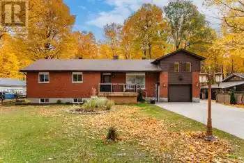 15 MUNDY Ave, Tiny, Ontario L9M 0B5, 4 Bedrooms Bedrooms, 9 Rooms Rooms,2 BathroomsBathrooms,All Houses,Sold,MUNDY,S11944335