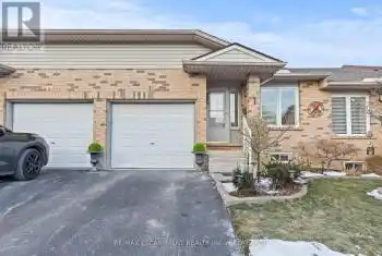 19 Bartlett Ave Unit# 10, Grimsby, Ontario L3M 5G6, 2 Bedrooms Bedrooms, 6 Rooms Rooms,3 BathroomsBathrooms,All Houses,Sold,Bartlett,X11945664