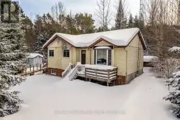 9 The Avenue Rd, Kawartha Lakes, Ontario K0M 2A0, 3 Bedrooms Bedrooms, 8 Rooms Rooms,2 BathroomsBathrooms,All Houses,Sold,The Avenue,X11951088