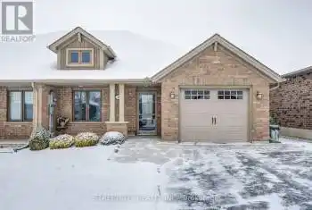 14 Hampstead Crt, St. Thomas, Ontario N5R 5M9, 2 Bedrooms Bedrooms, 8 Rooms Rooms,3 BathroomsBathrooms,All Houses,Sold,Hampstead,X11952677