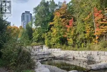 202 Burnhamthorpe Rd Unit# 1302W, Mississauga, Ontario L5A 0B2, 2 Bedrooms Bedrooms, 5 Rooms Rooms,2 BathroomsBathrooms,Condo,Rented,Burnhamthorpe,27873055
