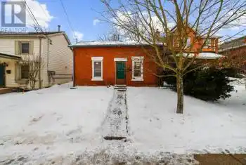 89 Essex St, Guelph, Ontario N1H 3K9, 1 Bedroom Bedrooms, 6 Rooms Rooms,1 BathroomBathrooms,All Houses,Rented,Essex,X11957299
