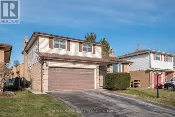 4 Spry Ave, Clarington, Ontario L1C 3T3, 3 Bedrooms Bedrooms, 12 Rooms Rooms,3 BathroomsBathrooms,All Houses,Sold,Spry,E11960604