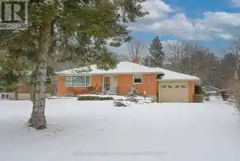 20393 Yonge St, East Gwillimbury, Ontario L9N 1N8, 3 Bedrooms Bedrooms, 6 Rooms Rooms,1 BathroomBathrooms,All Houses,Sold,Yonge,N11960597
