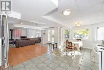 828 Craig Carrier Crt, Mississauga, Ontario L5W 1A6, 1 Bedroom Bedrooms, 4 Rooms Rooms,1 BathroomBathrooms,Condo,Rented,Craig Carrier,W11961731