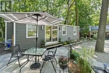 9910 Northville Cres Unit# B10, Lambton Shores, Ontario N0M 2N0, 1 Bedroom Bedrooms, 6 Rooms Rooms,1 BathroomBathrooms,Commercial,Sold,Northville,X11965451