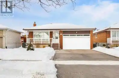 751 Runningbrook Drive Mississauga (Applewood) Ontario L4Y2R9