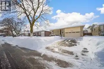 32 Governor Grove Cres, Brampton, Ontario L6Y 1A6, 4 Bedrooms Bedrooms, 10 Rooms Rooms,2 BathroomsBathrooms,All Houses,Sold,Governor Grove,27928601