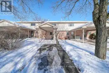 151 Bonaventure Dr Unit# 31, London, Ontario N5V 4M1, 3 Bedrooms Bedrooms, 7 Rooms Rooms,3 BathroomsBathrooms,All Houses,Sold,Bonaventure,X11967394