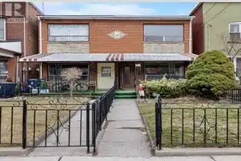 81 Palmerston Ave Unit# Main Floor, Toronto, Ontario M6J 2J2, 1 Bedroom Bedrooms, 3 Rooms Rooms,1 BathroomBathrooms,All Houses,Rented,Palmerston,27929705