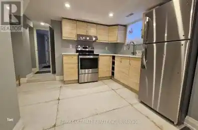 494 Lauder Avenue Unit# Basement Toronto (Oakwood Village) Ontario M6E