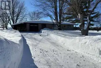 106 Riley Lane, Kawartha Lakes, Ontario K0M 2T0, 2 Bedrooms Bedrooms, 6 Rooms Rooms,2 BathroomsBathrooms,All Houses,Sold,Riley,27932895