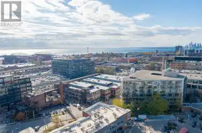 125 Western Battery Road Unit# 1510 Toronto (Niagara) Ontario M6K3R8