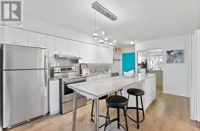 29 Singer Court Unit# 312 Toronto (Bayview Village) Ontario M2K0B3