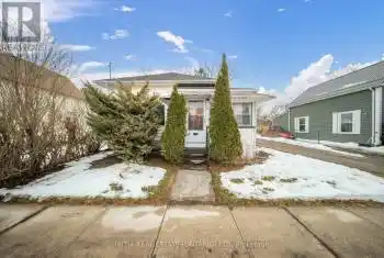 61 St Catharine St, St. Thomas, Ontario N5P 2V9, 2 Bedrooms Bedrooms, 8 Rooms Rooms,1 BathroomBathrooms,All Houses,Sold,St Catharine,X11992659