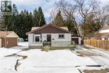 1118 Line Ave, Pelham, Ontario L3C 3C3, 3 Bedrooms Bedrooms, 5 Rooms Rooms,2 BathroomsBathrooms,All Houses,Sold,Line,X12000461