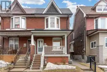 963 Dufferin St, Toronto, Ontario M6H 4B2, 3 Bedrooms Bedrooms, 8 Rooms Rooms,2 BathroomsBathrooms,All Houses,Sold,Dufferin,C12002344