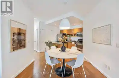 208 Queens Quay Unit# 2803 Toronto (Waterfront Communities) Ontario M5