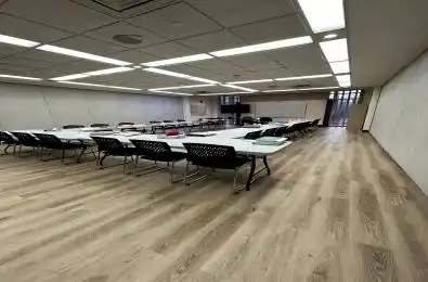 15 Hove Street Unit# 108 Toronto C06 Ontario M3H 4Y8