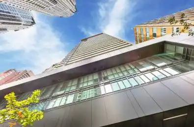 770 BAY Street Unit# 601 Toronto C01 Ontario M5G 0A6