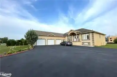 16 WASAGA SANDS Drive Wasaga Beach Ontario L9Z 1J6
