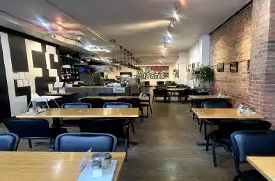 810 College Street Toronto C01 Ontario M6E 1A5