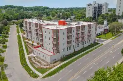 301 Westmount Road Unit# 2 Kitchener Ontario N2M 0C4