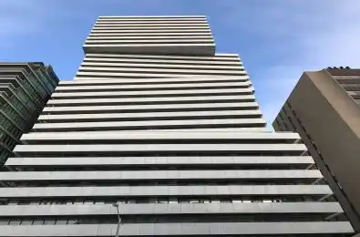 200 Bloor Street Unit# 1902 Toronto C02 Ontario M5S 1T8