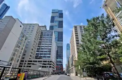 7 Grenville Street Unit# 3211 Toronto C01 Ontario M4Y 0E9