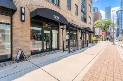 909 Yonge Street Unit# 29, 30 Toronto C09 Ontario M4W 2H2