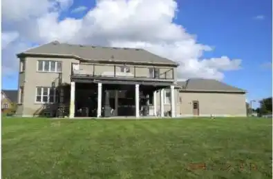 65 Ridge Road Uxbridge Ontario L0C 1A0