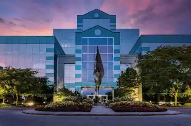 100 Milverton Drive Unit# 700 Mississauga Ontario L5R 4H1