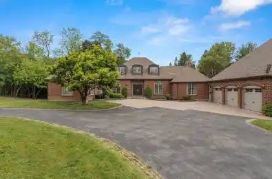 21 Woodland Acres Vaughan Ontario L6A 1G1